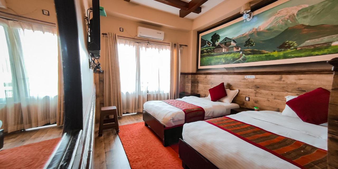 Hotel Forest Lake Backpackers' Hostel Pokhara Exteriör bild