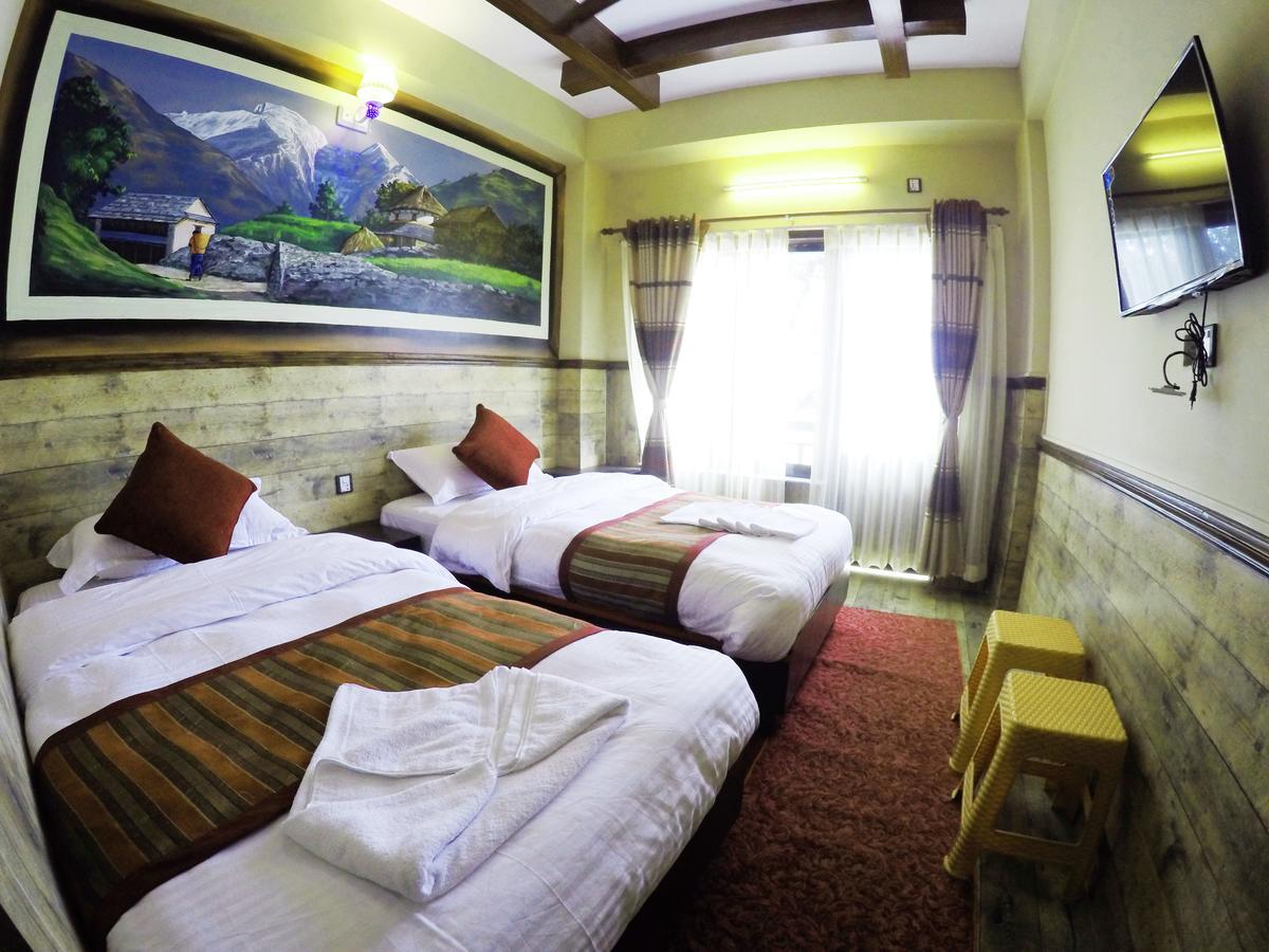 Hotel Forest Lake Backpackers' Hostel Pokhara Exteriör bild