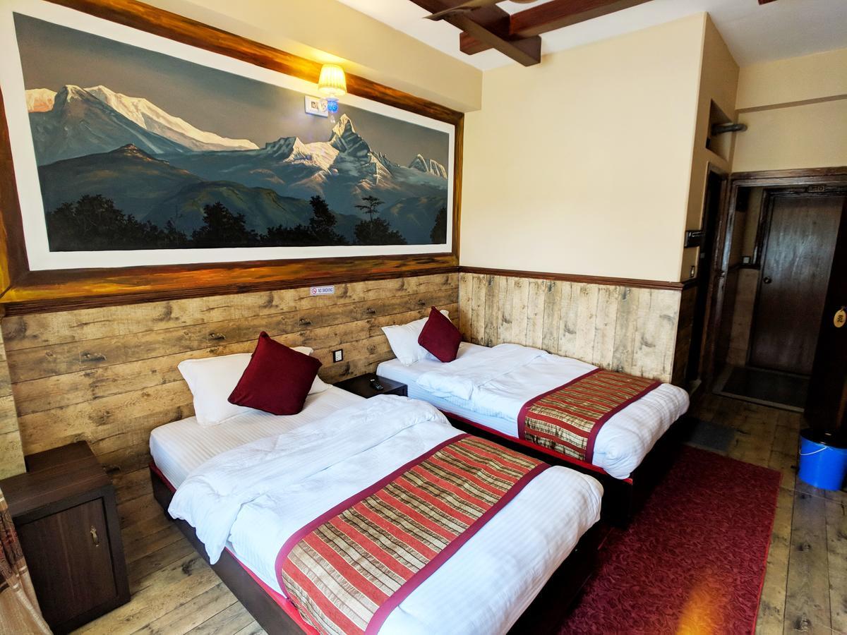 Hotel Forest Lake Backpackers' Hostel Pokhara Exteriör bild